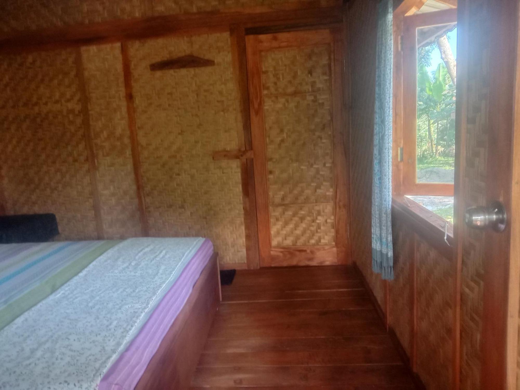 Banana Bungalows Tetebatu Eksteriør bilde